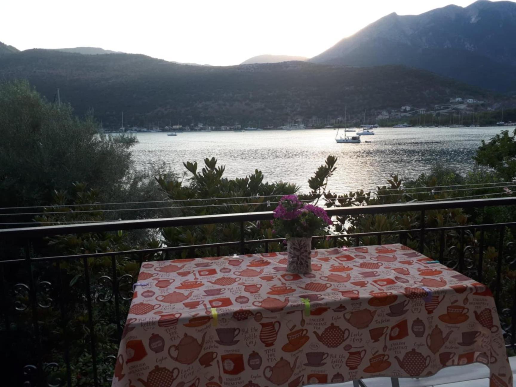 Geni Bay * Geni (Lefkada)