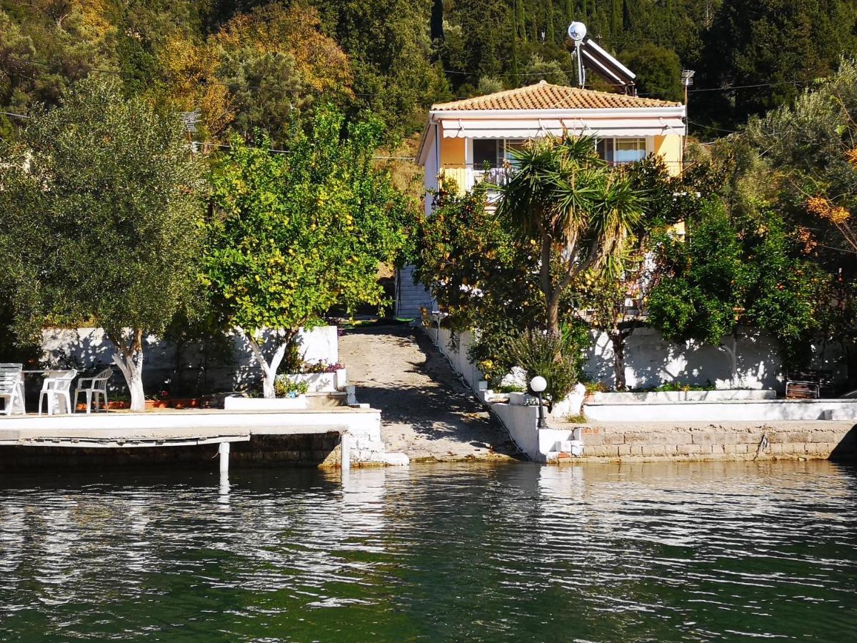 Geni Bay Apartment *